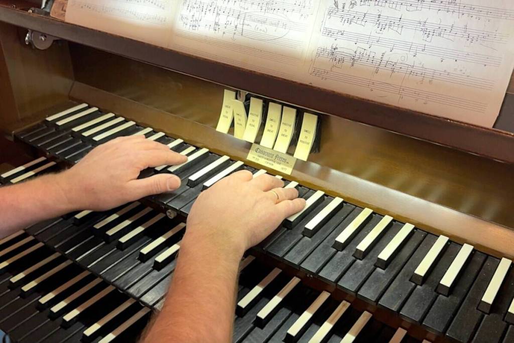 Hear Surrey’s largest church pipe organ at this Christmas concert