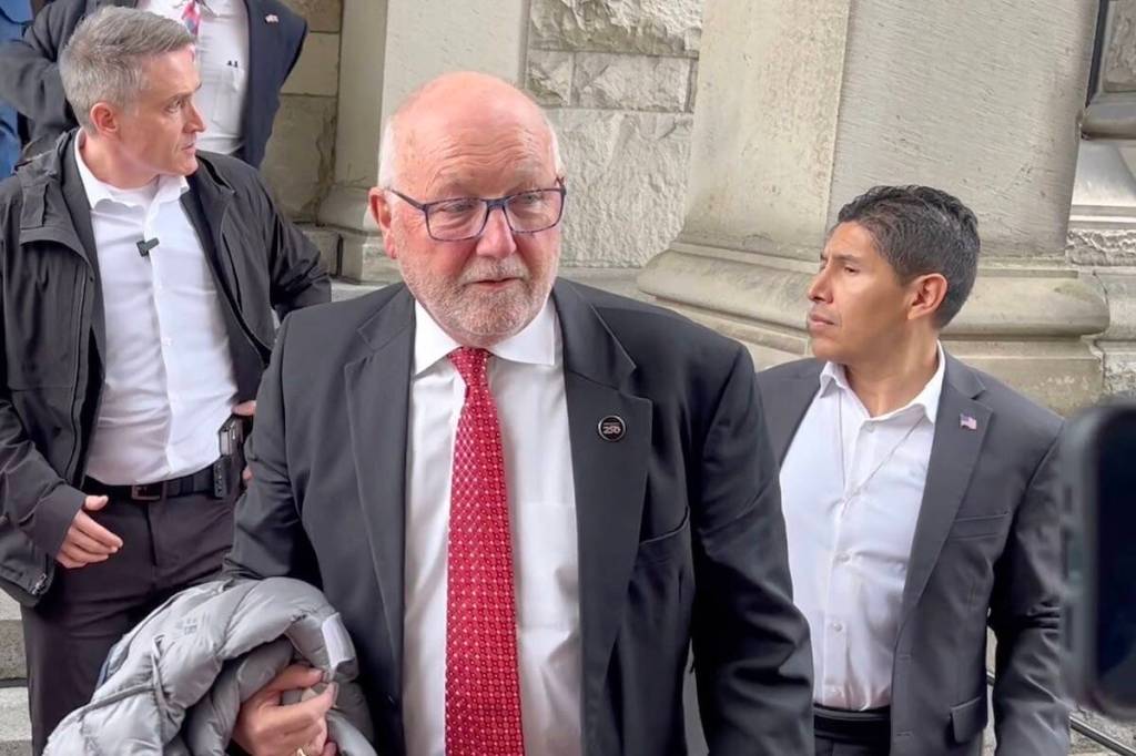 U.S. Ambassador Hoekstra says he and Eby ‘both smiling’ after meeting